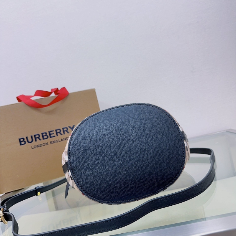 Bv*b*rry hobo bags